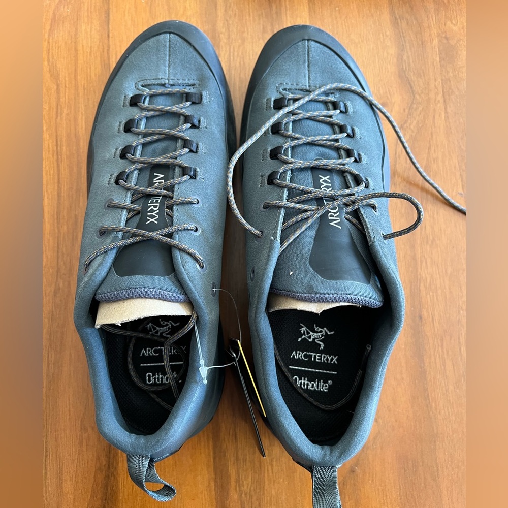 NWT Arcteryx Konseal AR women’s hiking shoes